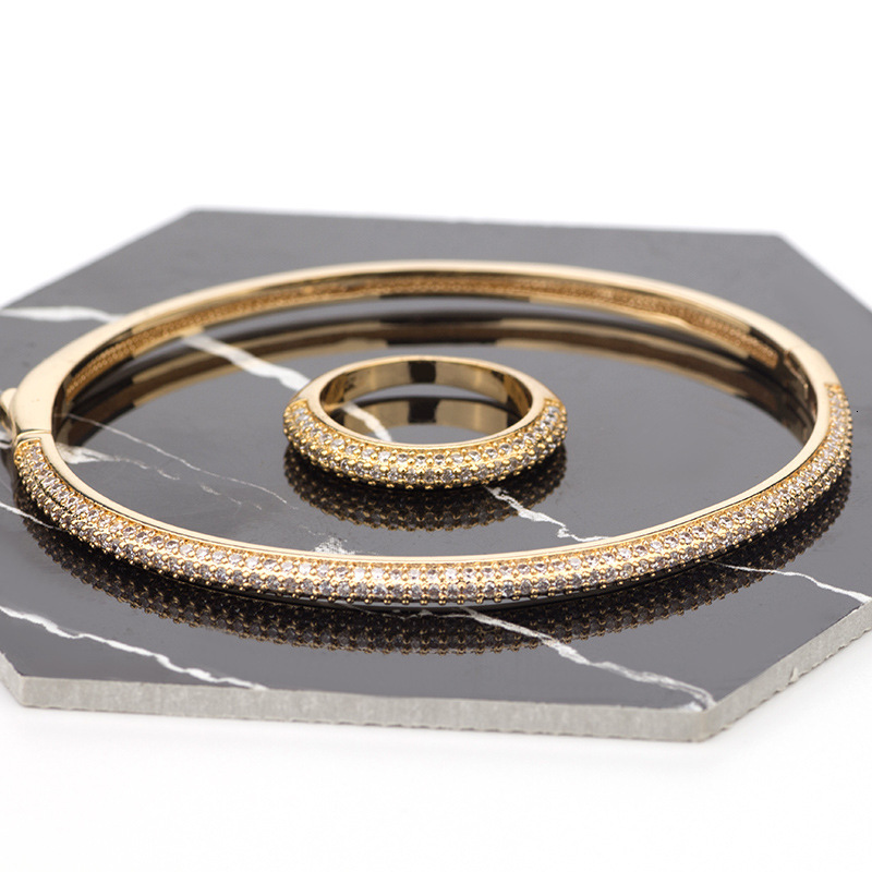 Natural Simple Circle with Rhinestones Women's Bracelet Ring Multi-color Snap Snake Bone Half Circle