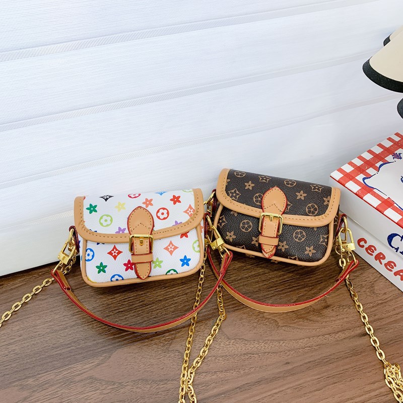 New Design Bag Mini Crossbody Small Square Bag 2025 New Style Fashionable Retro Handbag Mouth Red Envelope Shoulder Bag free shipping