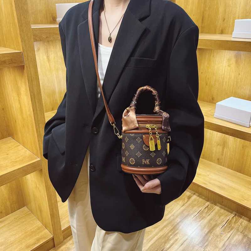 Texture Portable Bucket Bag For Wen Printed Cylinder Shoder Bag Luxury Purses And Handbags Crossbody Bag Cute Sahel Y251211