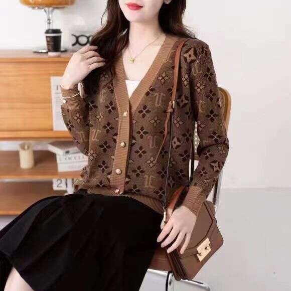 2024 Autumn Winter New Letter Jacquard Versatile Sweater Cardigan Fashionable Slimming Women's Long Sleeve Top