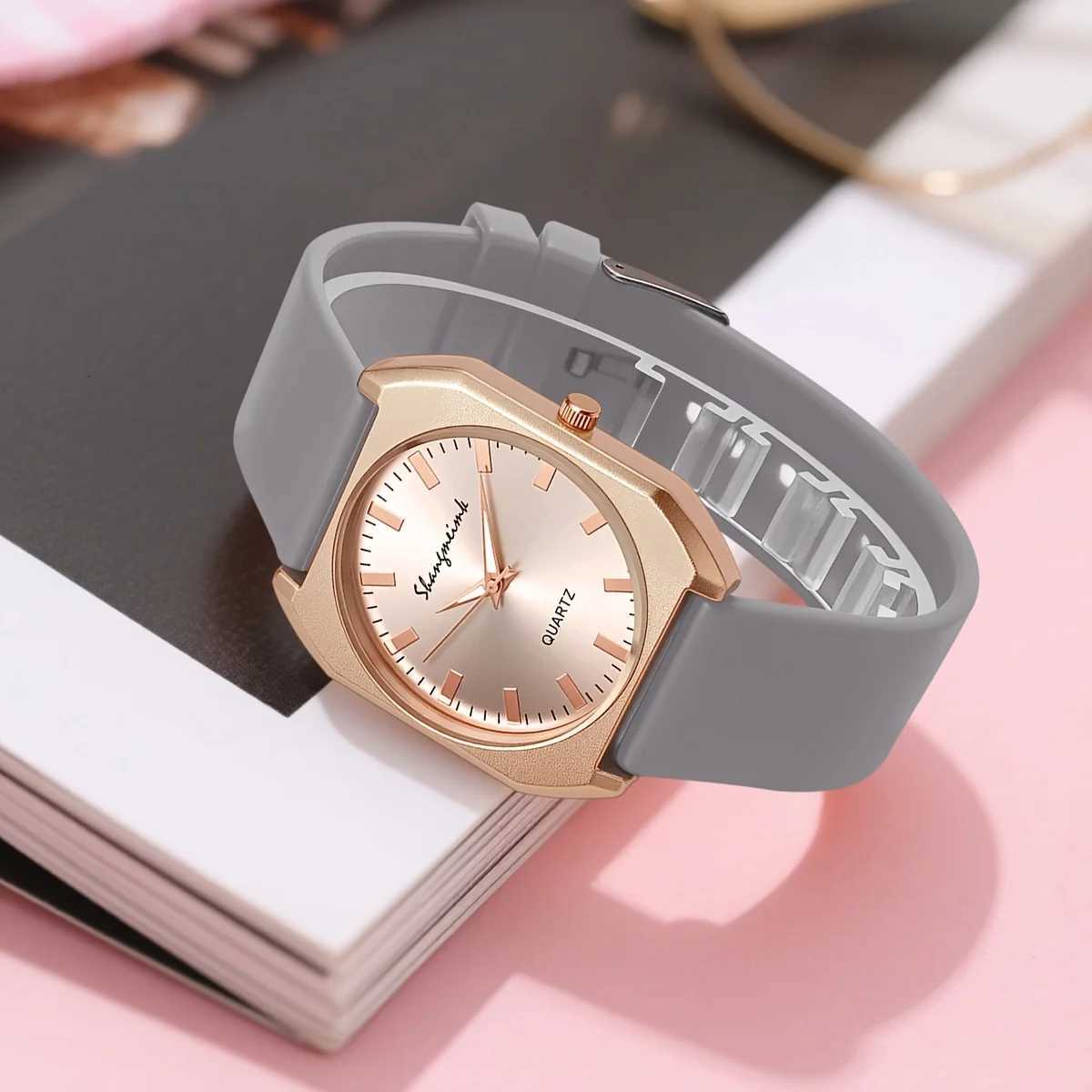 Fashion Square Womens Quartz Watch Casual Silicone Band Unisex Wristwatch Reloj Mujer Girls Clock Gift Y251212