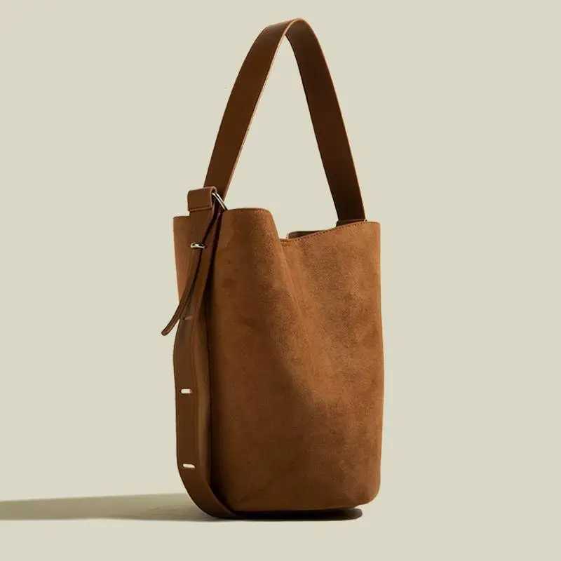 2025 New Fi Frosted Suede Bucket Shaped Large Capacity Simple And Versatile Single Shoder Wen Bag Trendy Y251211
