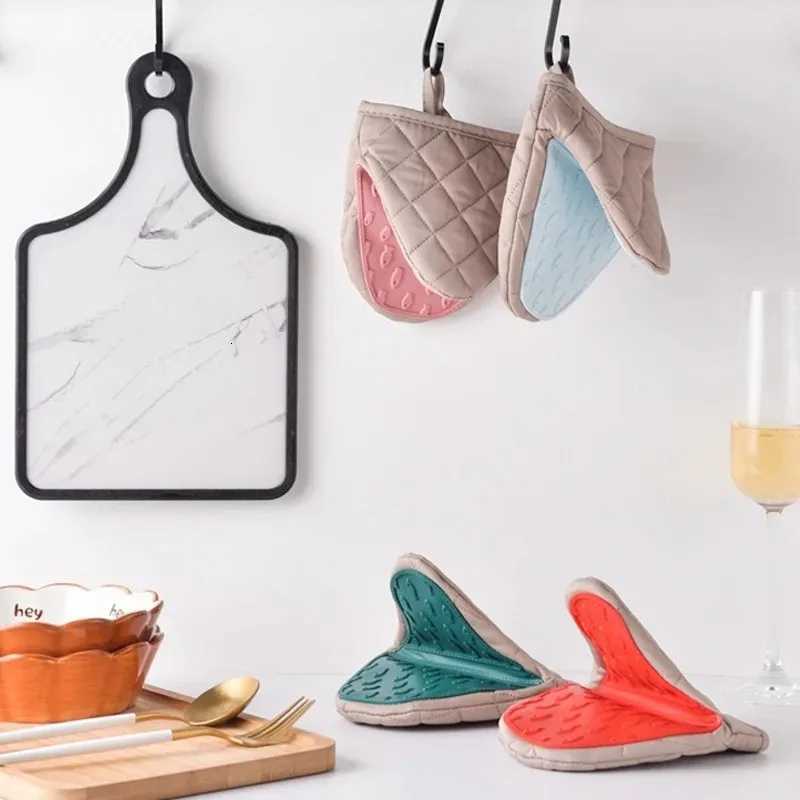 1pair Heat Resistant Silicone Kitchen Mini Oven Mitts High Temperature Oven Microwave Non-Slip Grip Surfaces Kitchen Tool H251212