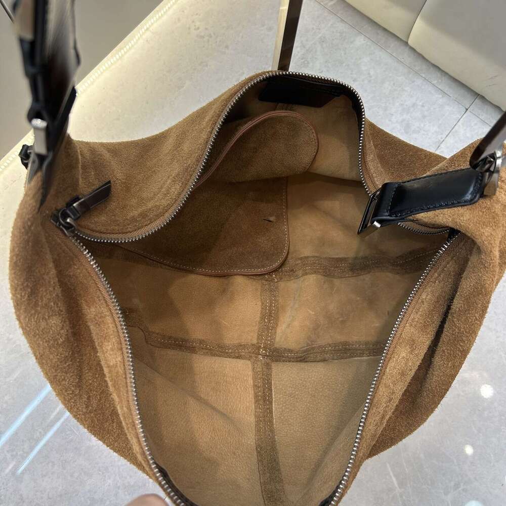 Luxury Bag Designer Bags Totes Hobo Cross Border Matte Suede Leather Arrow Tube Korean Fashion Niche Horn Commuter Versatile Single Shoulder Crossbody