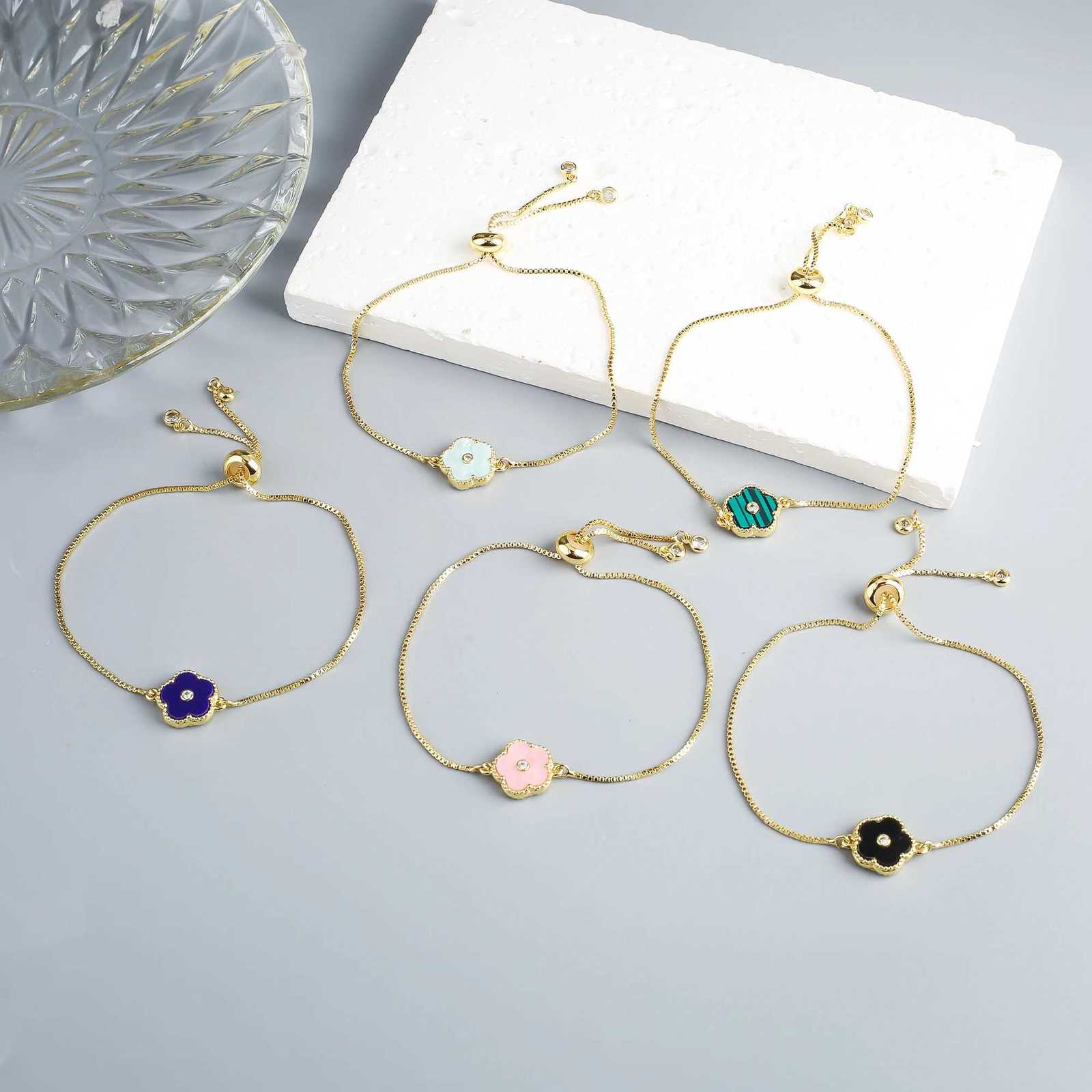 Adjustable Gold Plated Five Flower Charms Ladies Simple for Woman Classic Party Brand Jewelry Daily Wear M251213