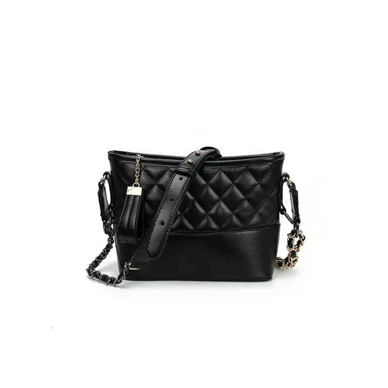 New Trendy High-End Black Single Shoulder Crossbody Chain Hobo Bag for WomenT251213