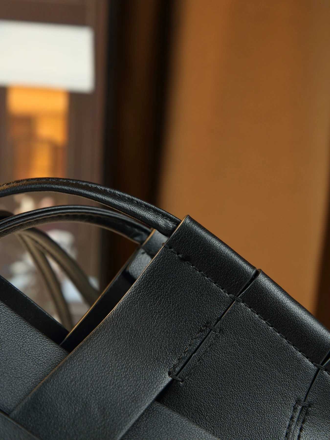 Fashion woven contrasting color mother and child bag women go out versatile shoulder crossbody bucket bagT251213