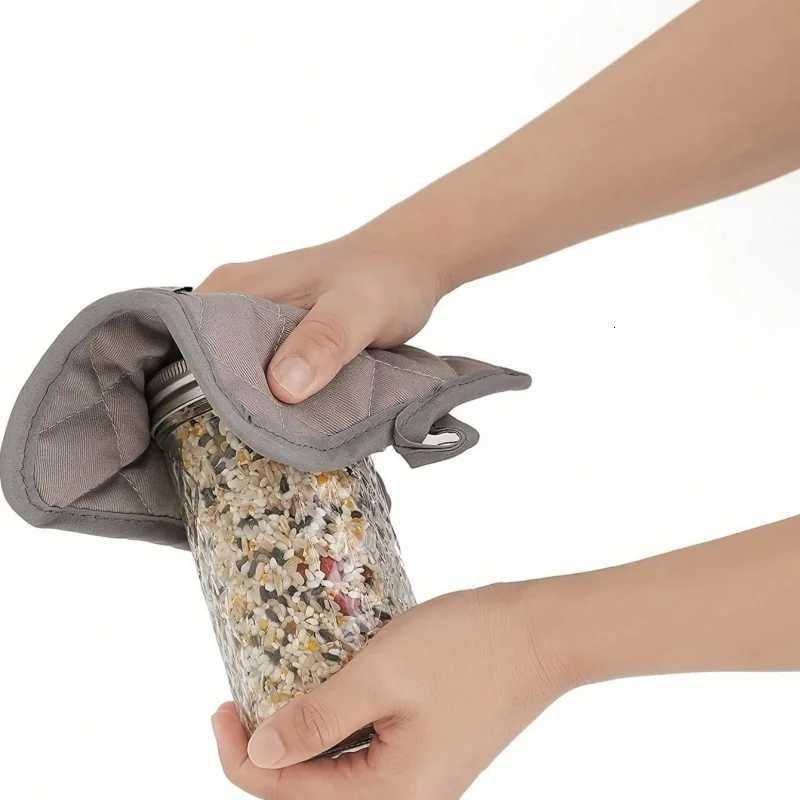 4-piece set of oven gloves with high heat resistance thick kitchen extension oven gloves for kitchen baking H251212