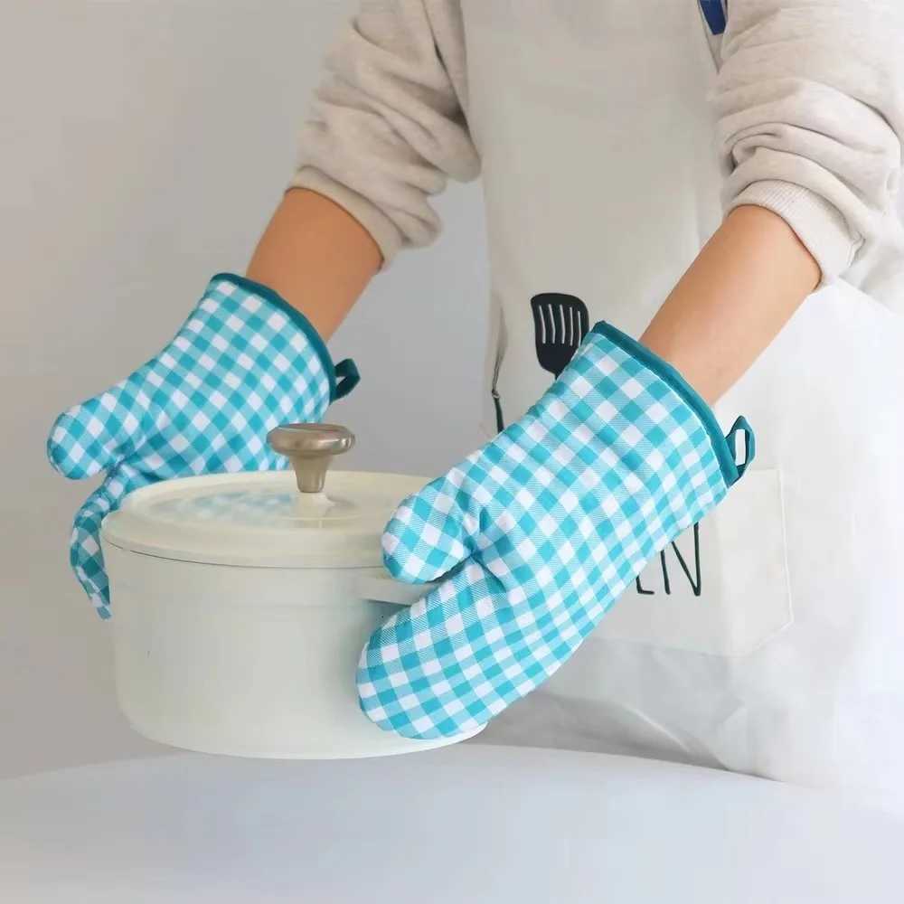 2024 New Style Anti Scalding High Temperature Resistance 100linen Kitchen Oven Mitts Microwave Oven Gloves for Adt H251212