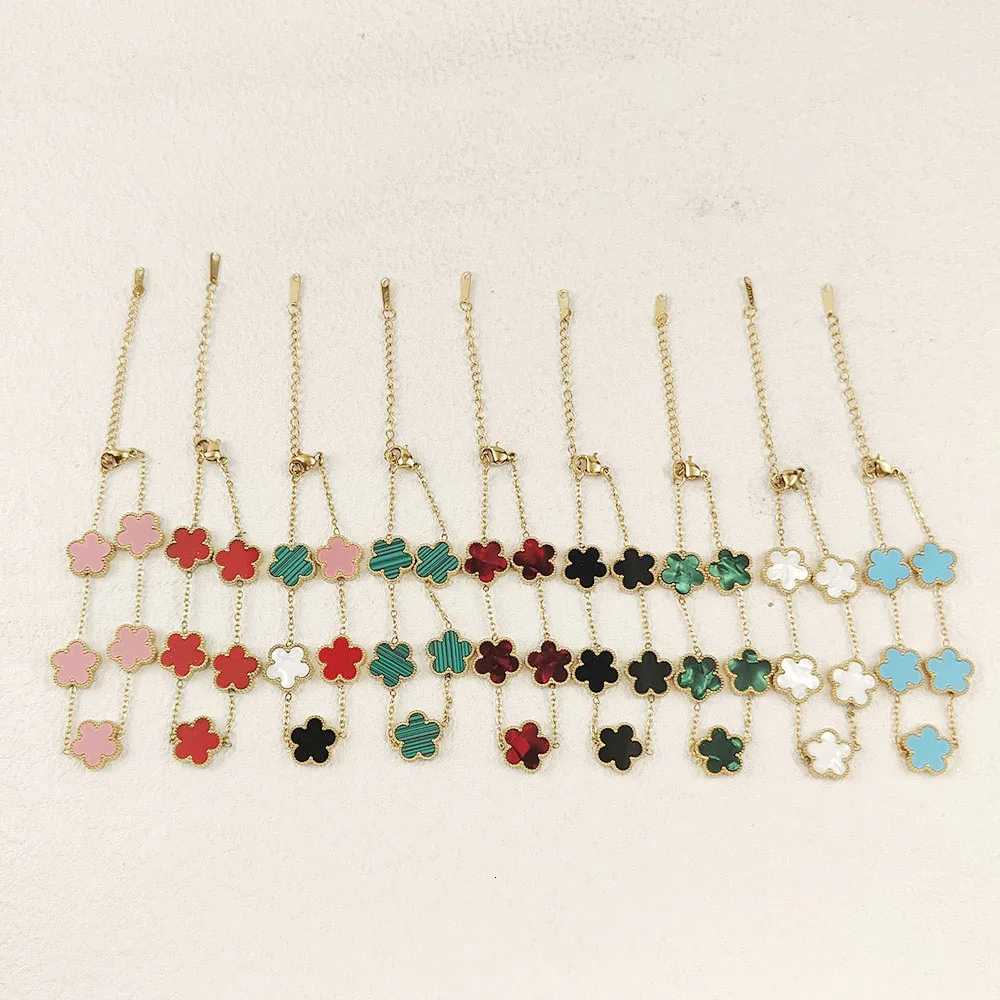 2025 new multi-color flower for women gold-plated anti-allergic stainless steel handpiece simple daily wear M251213