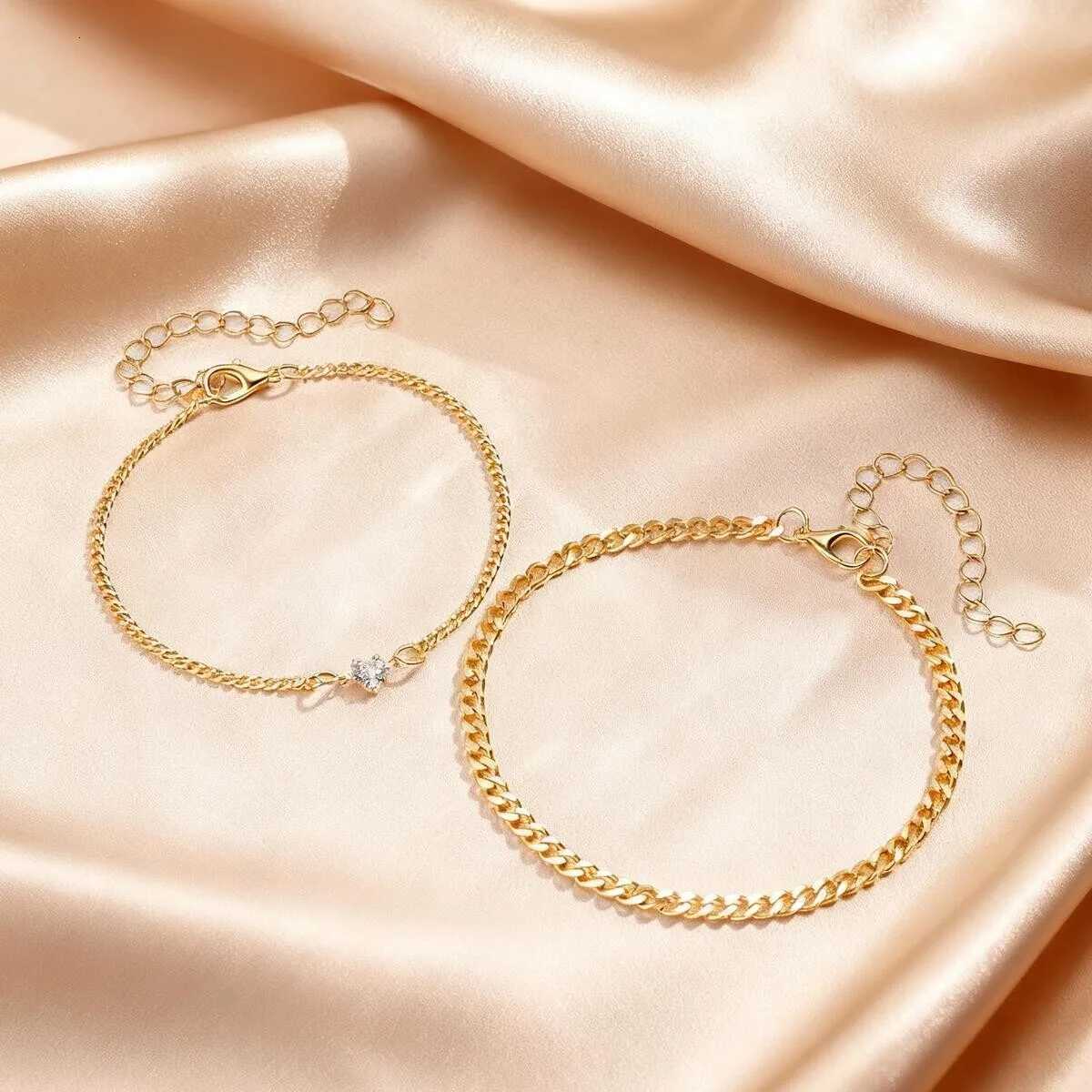 Gold Color Chain for Couple Women MenStainless Steel Heart Shape Zircon Adjustable WristbandValentines Day Gift M251213