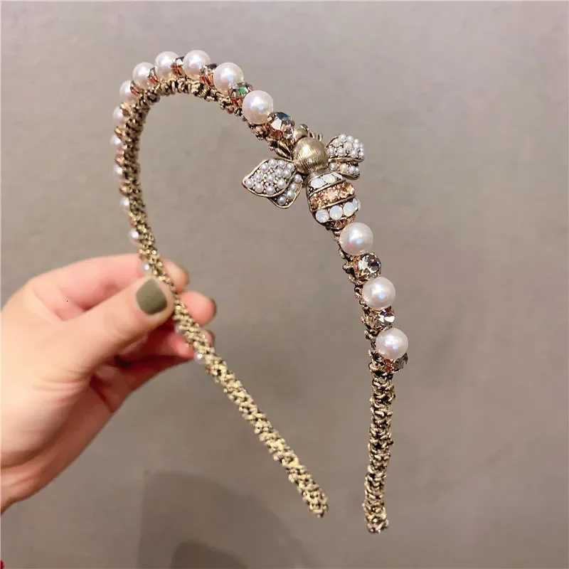 Cute Bee band Hair Hoop Pearl Designer Haiands for Wen Girls Crystal Rhinestone Band Casual Bridal Hair Accories Y251213