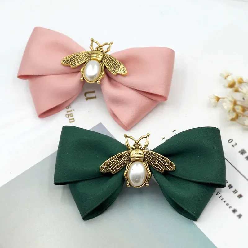 i-Remiel Korean Fashion Headdress Pin Top Spring Clip Floral Hairpin Clips Adult Hairband Small Bee Hair Accessories for Women Y251213