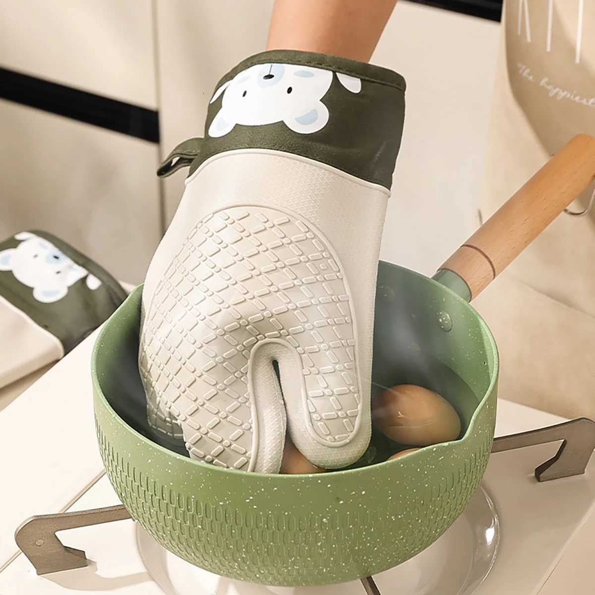 2pcs Silicone Gloves Thicke Insation Gloves Anti Slip Anti Scald Oven Gloves Kitchen Baking ToolS H251212
