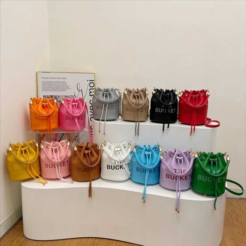 Fashion Popular Womens Bucket Bag Trend Brand Casual Shoulder Bag High Quality Elegant Crossbody Bag Designer Luxury HandbagT251213