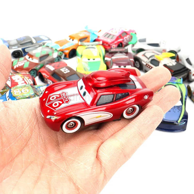 Disney Cars Pixar Cars 3 Lightning Mcqueen Mater Alloy Car Model Collection 155 Diecast Vehicles Toy For Children Gifts H251213