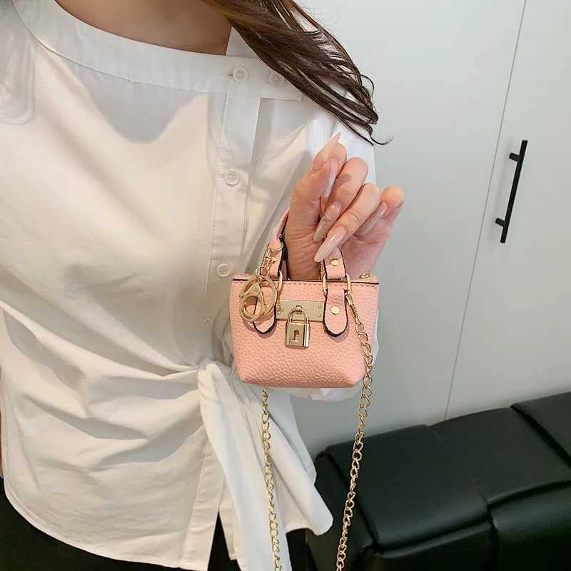 Girls slung hand-held small square bag 2025 summer new classic children carrying e-shoder messenger bag wallet keychain Y251213