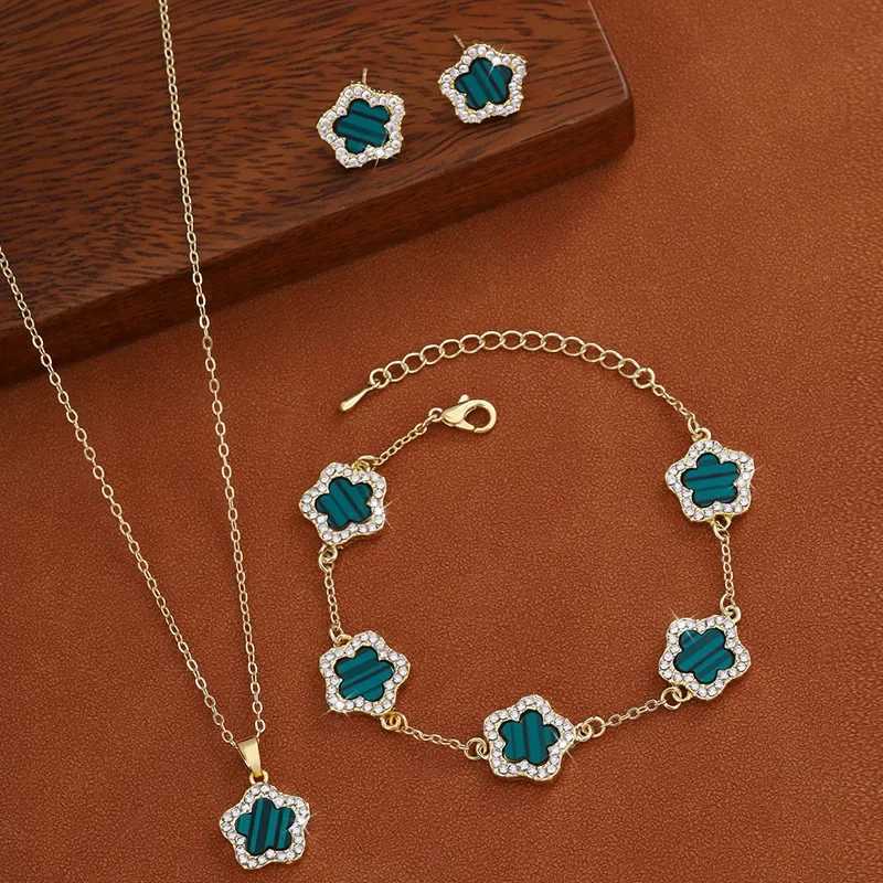 Luxury Jewelry Set for Women Silver Color Chain Stainless Steel Double Sided Five Flower Necklace Earrings M251213