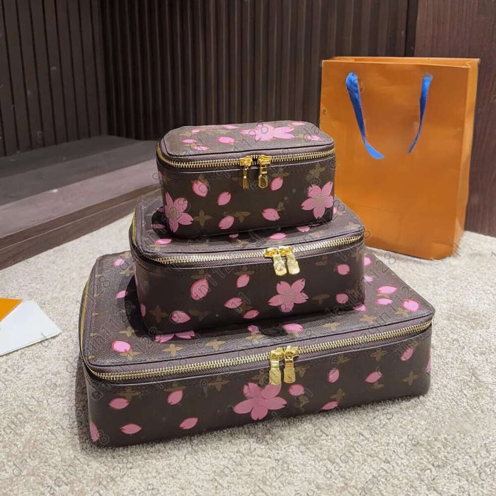 Designer Sakura Van… - image