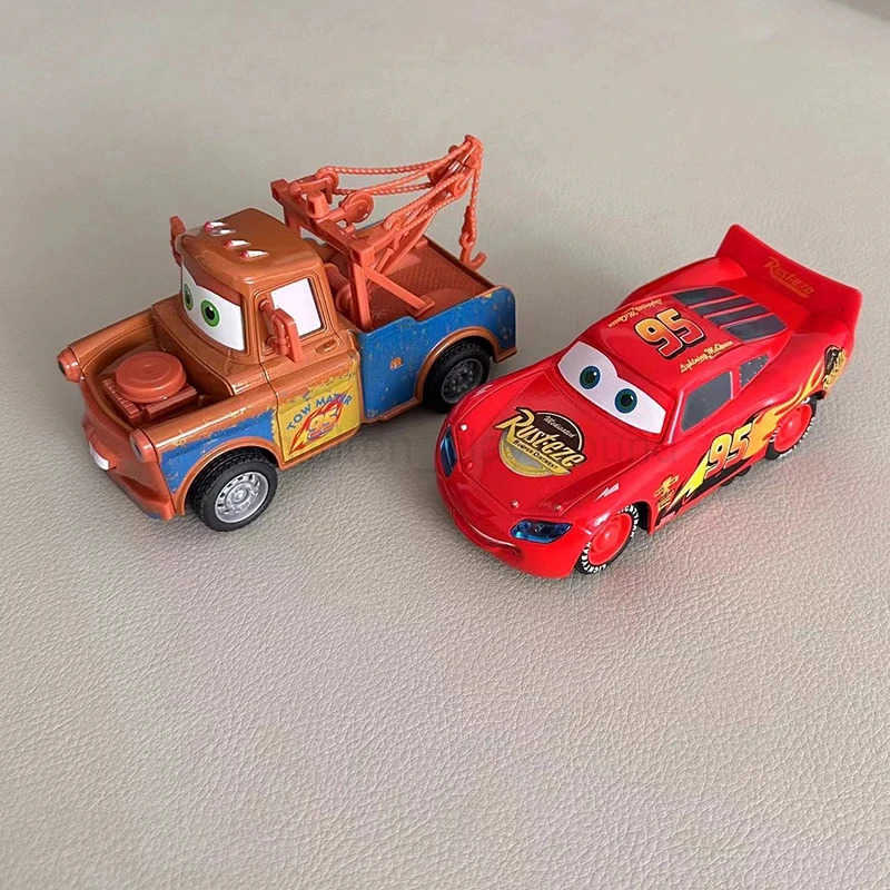Disney Pixar Cars Lightning Mcqueen Big Wheels Uncle Truck Ramirez Storm Jackso Cruz Alloy Car Sound And Light Modle Doll Toy Gift H251213