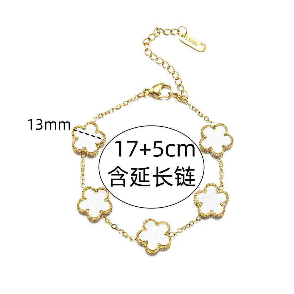 Silver Gold Color New Design Plant Five Flower Single sided Plum Blossom StainlESS Steel Jewelry Womens M251213