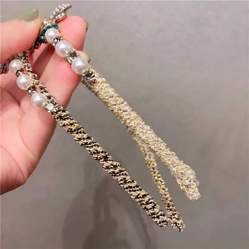Cute Bee band Hair Hoop Pearl Designer Haiands for Wen Girls Crystal Rhinestone Band Casual Bridal Hair Accories Y251213