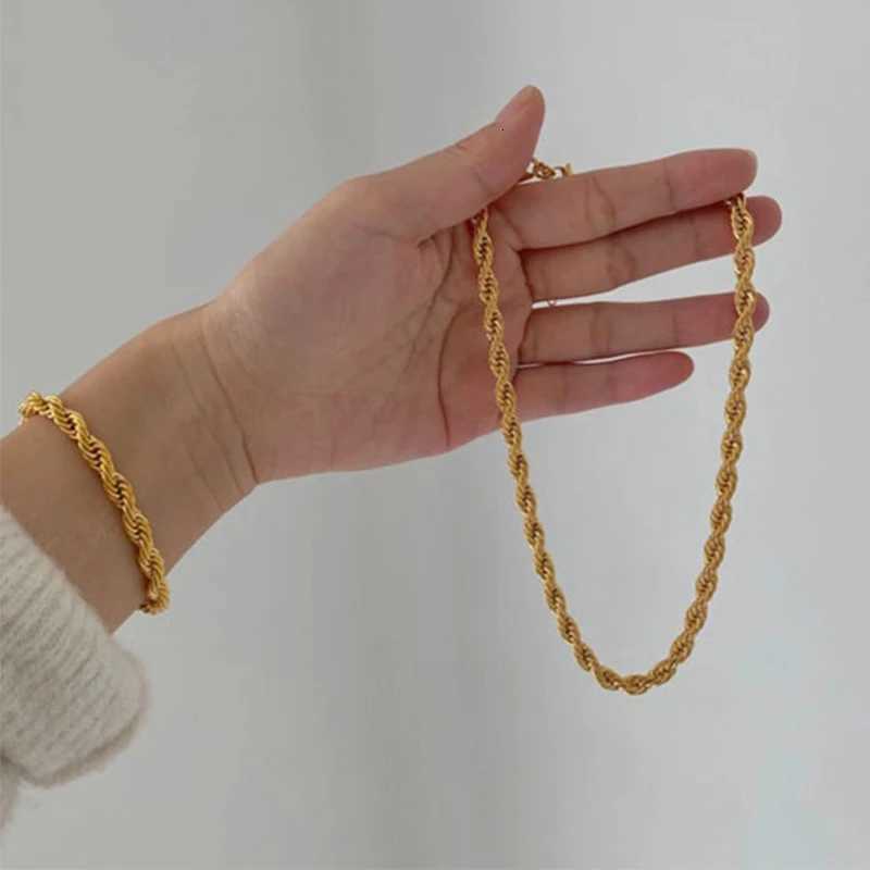 Chic Flash Twisted Rope Chain s for Women Anti Allergy Stainless Steel Wrist Gifts Jewelry Adjustable M251213
