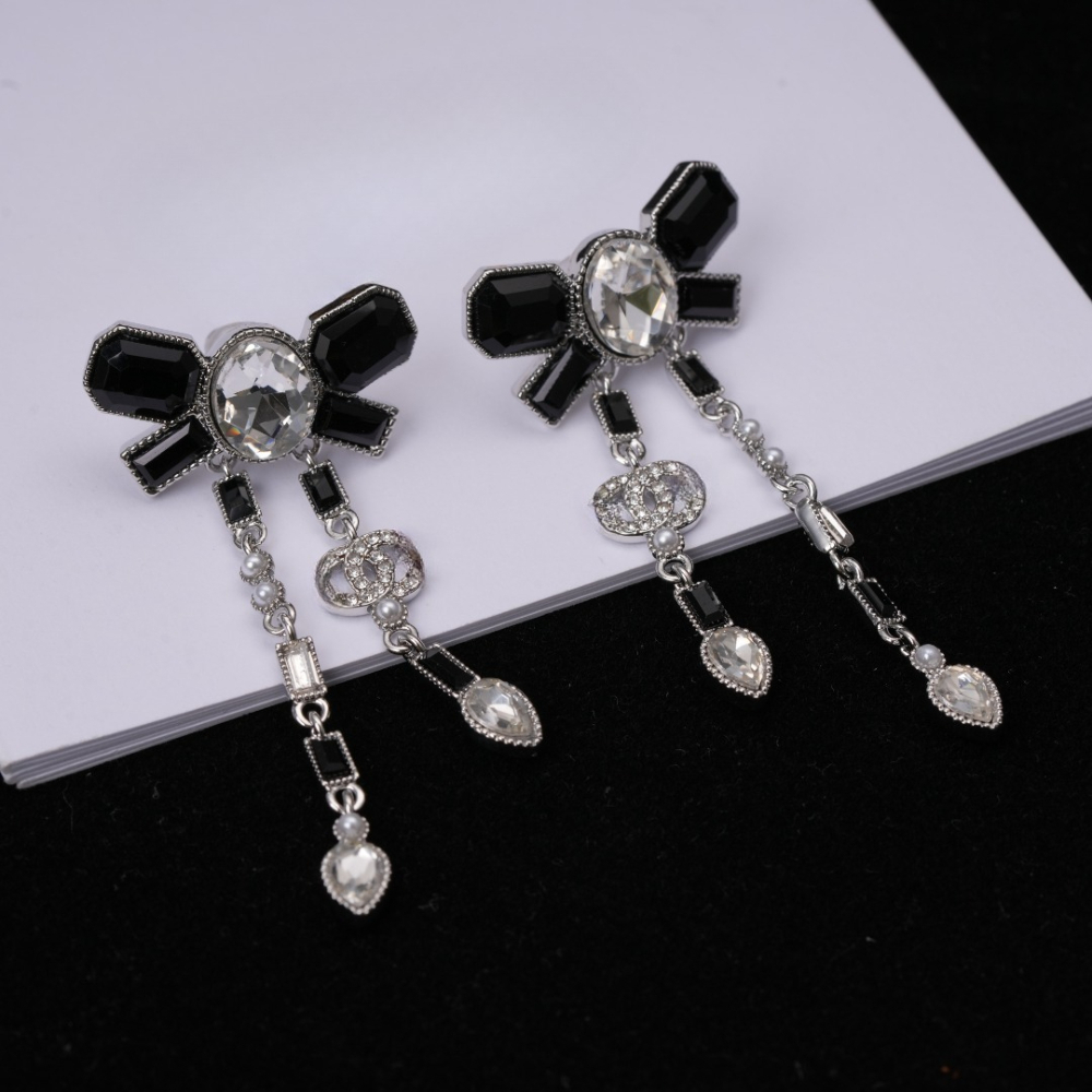Luxury Earrings 18k Gold Plated Stud Earrings Designer Earrings Jewlery Women Diamond Earrings Fashion Brand Wedding Gift Accessories