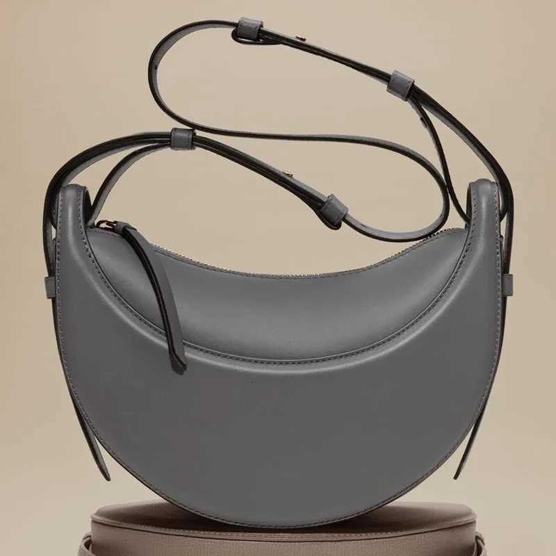 French fashion genuine leather womens shoulder bag crescent bag niche design zipper closure shoulder crossbody bagT251213