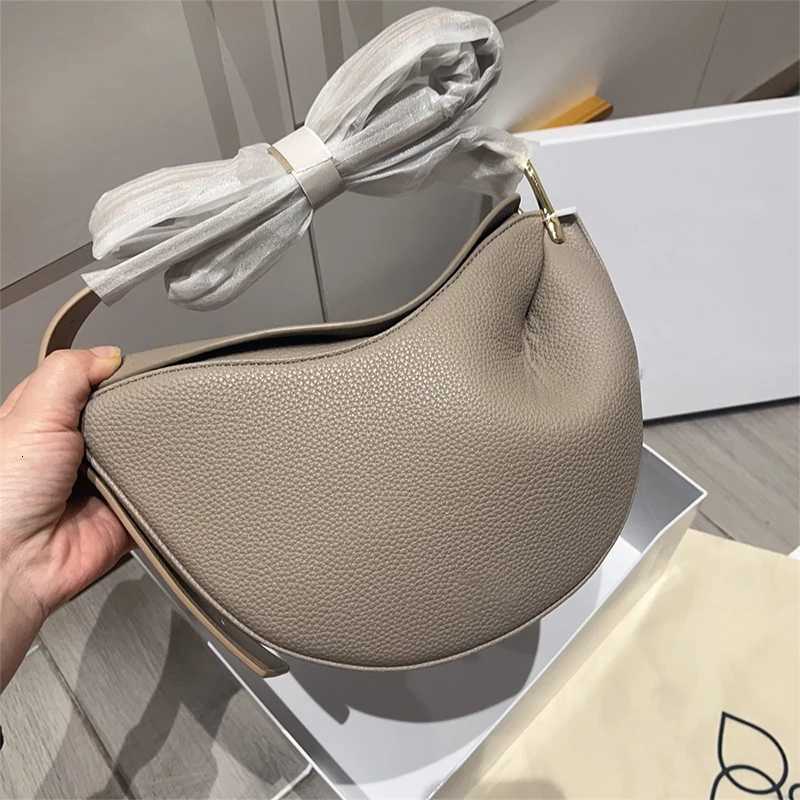 2025 New pea-shaped handbag soft leather single-shoulder pea bag simple pleated single-shoulder crossbody bagT251213