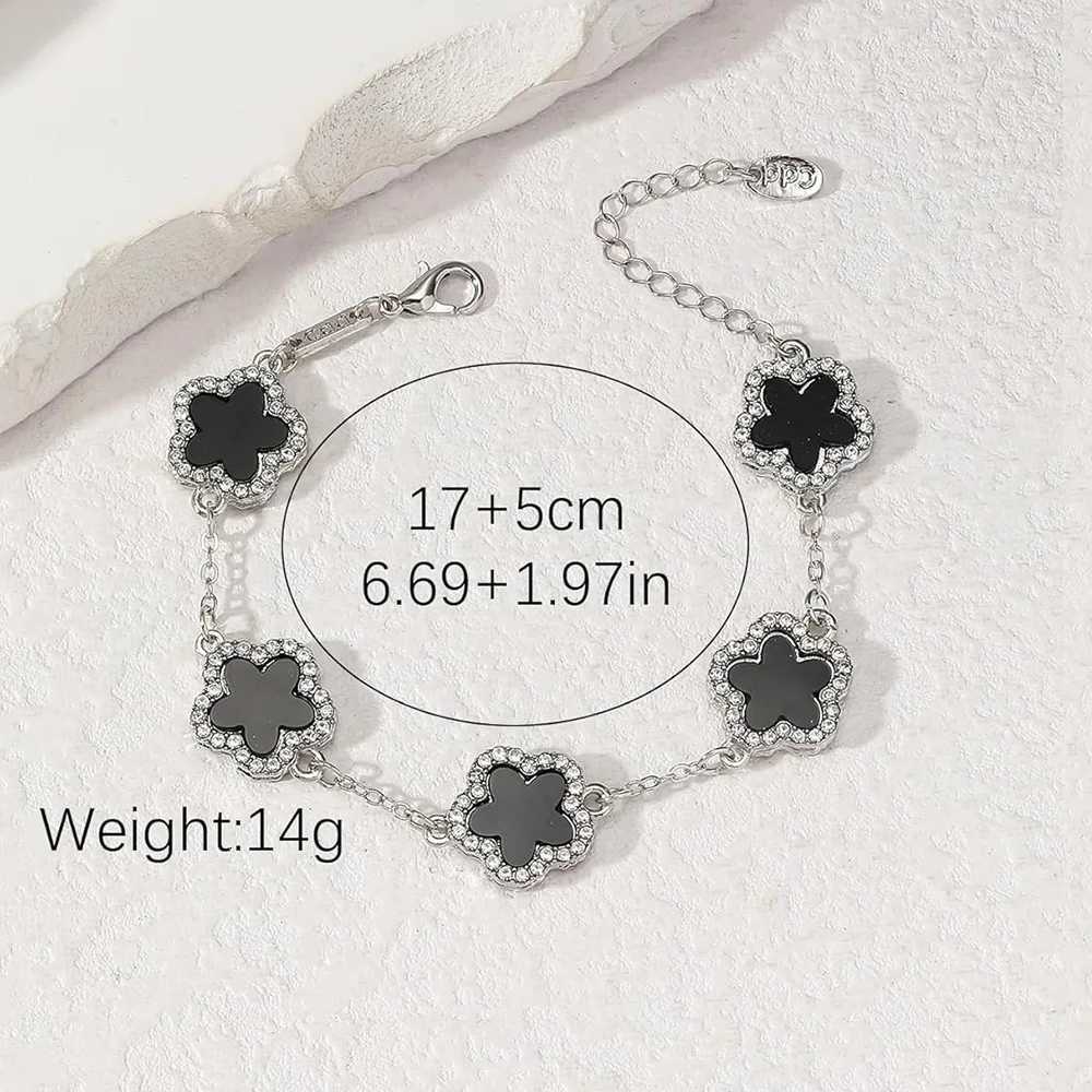 Double Sided Womens Hand s Elegant Alloy 5-Petal Rhinestone Inlaid Suitable For luxury Womens Daily Wear M251213