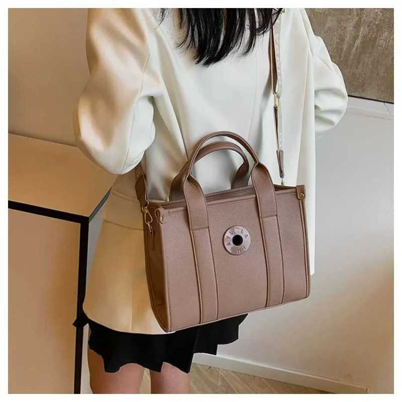 Single-shoulder crossbody square bag fashionable 2025 new handbag womens bag commuter tote bag trendyT251213