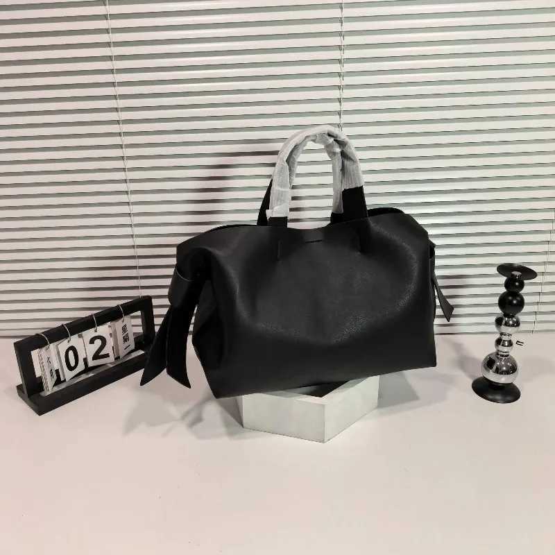 Fashion Bow-decorated Tote Bag Genuine Leather Shoulder Crossbody Bag Commuter Portable Bucket Bag/womens Handbag/shoulder BagT251213