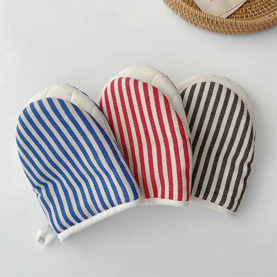 Thicke microwave oven gloves cotton linen heat resistant kitchen baking gloves Household steam box oven special H251212