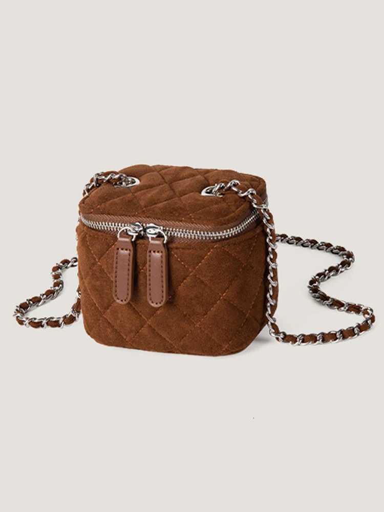 2024 New Diamond Lattice Box Bags Korean Niche Design Suede Chains Crossbody Bag Lady Delicate Mini Lipstick PurseT251213