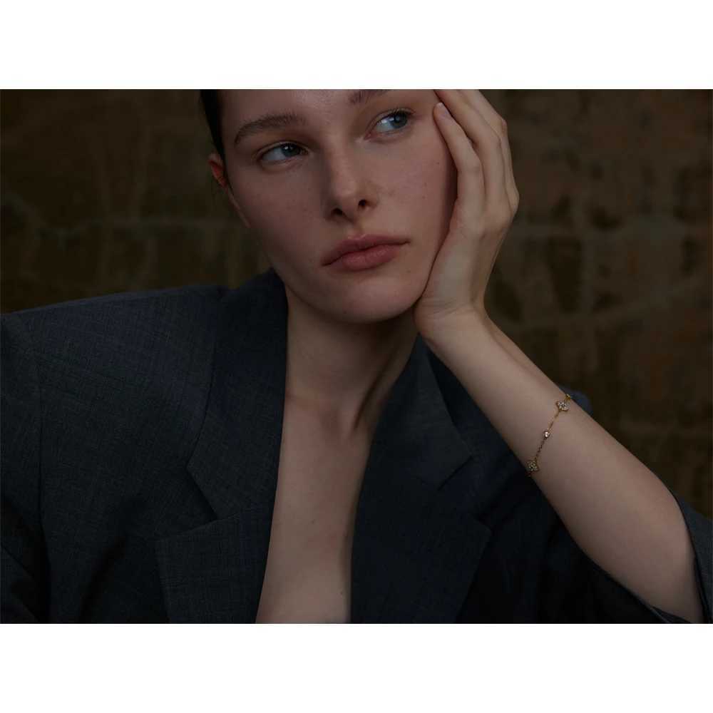 Yhpup Delicate Cubic Zirconia Flower Chain Thin Bangle Stainless Steel Rust Proof Office Ladies Chic Jewelry New Gift M251213