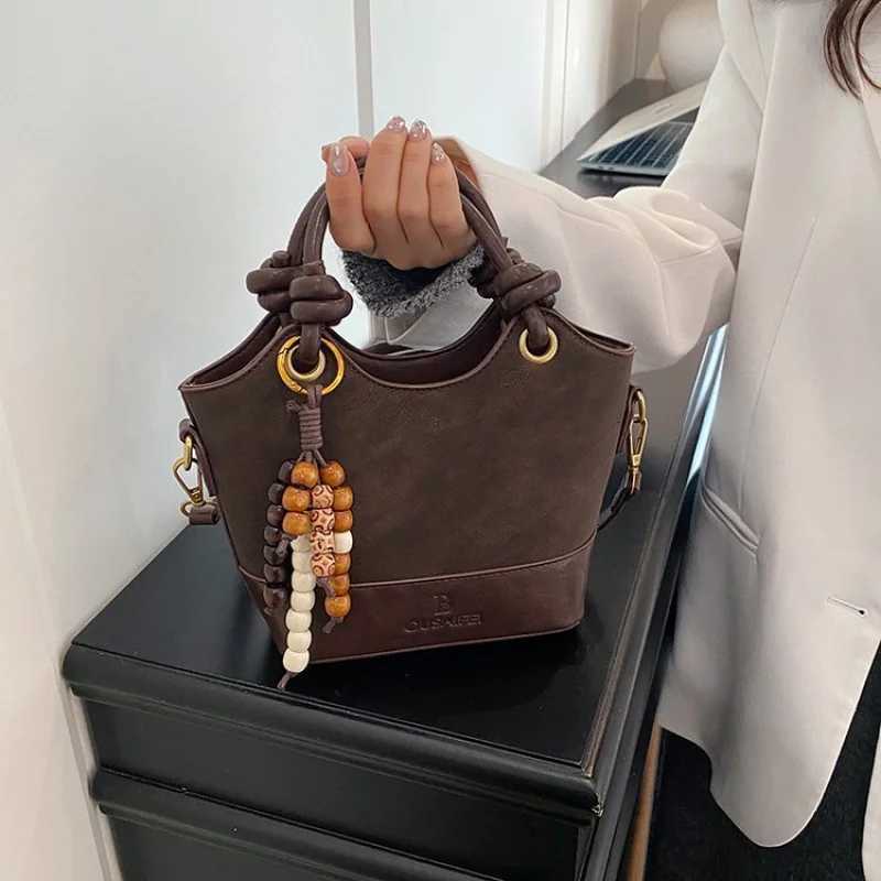 High-Quality Texture Bag for Women New Trendy Casual Handbag Shoulder Bag Commuter Crossbody Bucket BagT251213