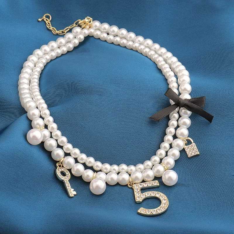 Luxury Brand Pearl Necklace for Women Multiple Layers Fashionable 5 Crystal Collarbone Chain Necklaces Wholesale Y251213