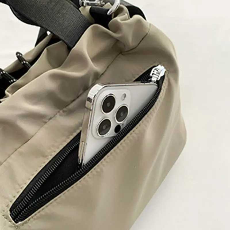 New Womens Crossbody Handbag Simple and Lightweight Drawstring Pocket Shoulder Bag Casual Nylon Fabric Bucket Bag fashionableT251213