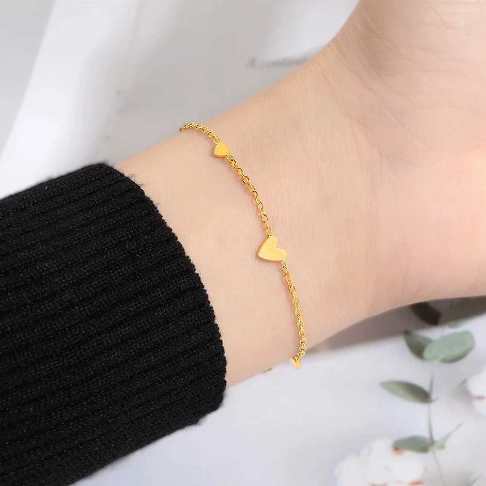 Punk Tiny Small Chain Link Female Gold Color Stainless Steel Heart Charm s for Women Jewelry Gift Braclet 2025 M251213