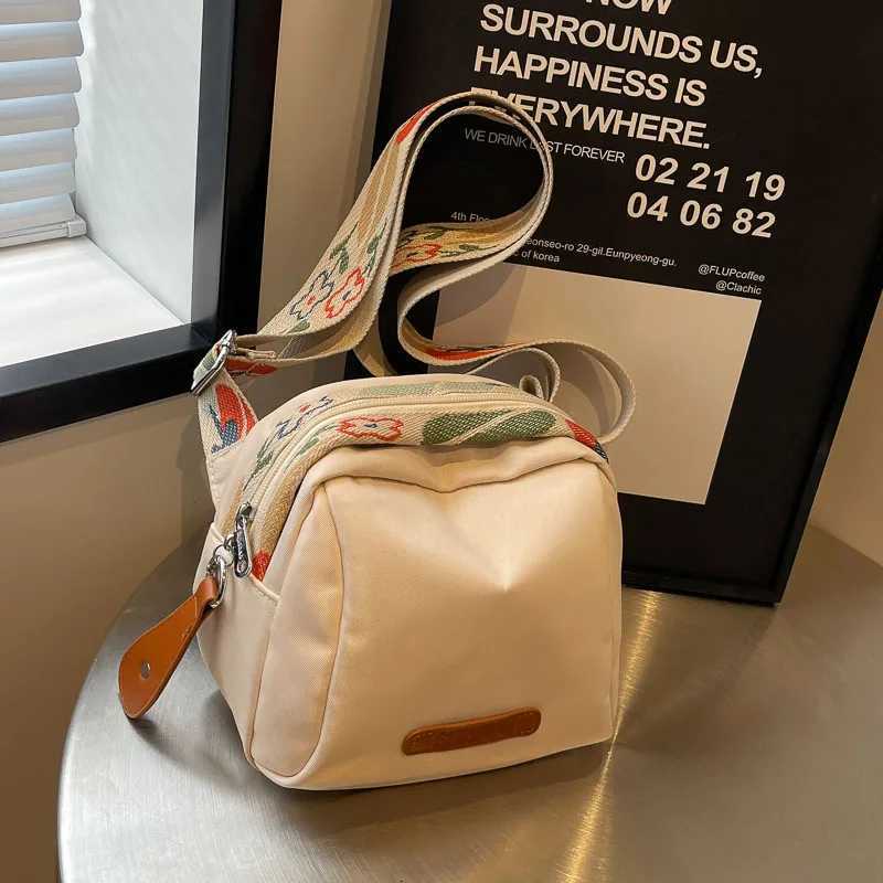 Fashion Crossbody Bags For Women Oxford Cloth Pillow Shell Shoulder Bag Large Capacity Travelling Casual Street Small Fabric BagT251213