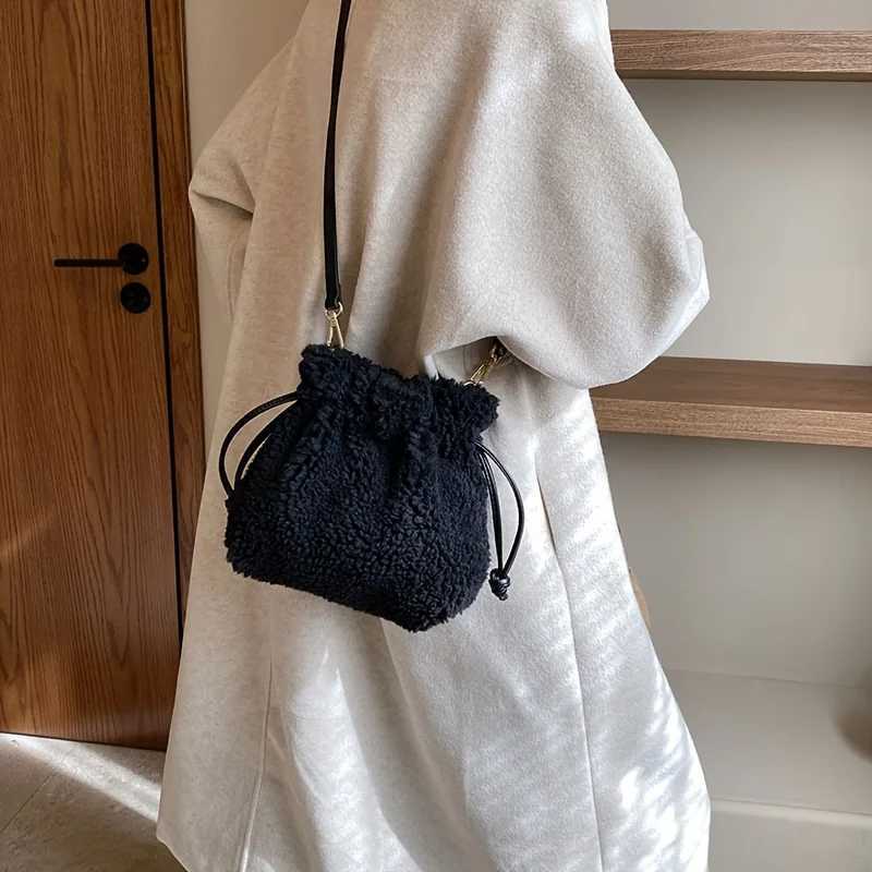 Mini Plush Crossbody Bag Fashionable with Drawstring - Soft Fuzzy Bucket Bag for Women Detachable Strap Polyester LinedT251213