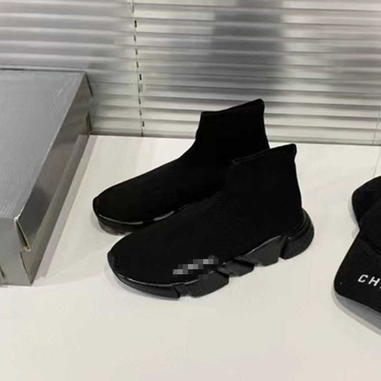 2026 Spring and Autumn New Mens and Womens High-top Sock Shoes Flat Fashion Trend Elastic Thick-soled Couples Casual Sports Shoes T251206