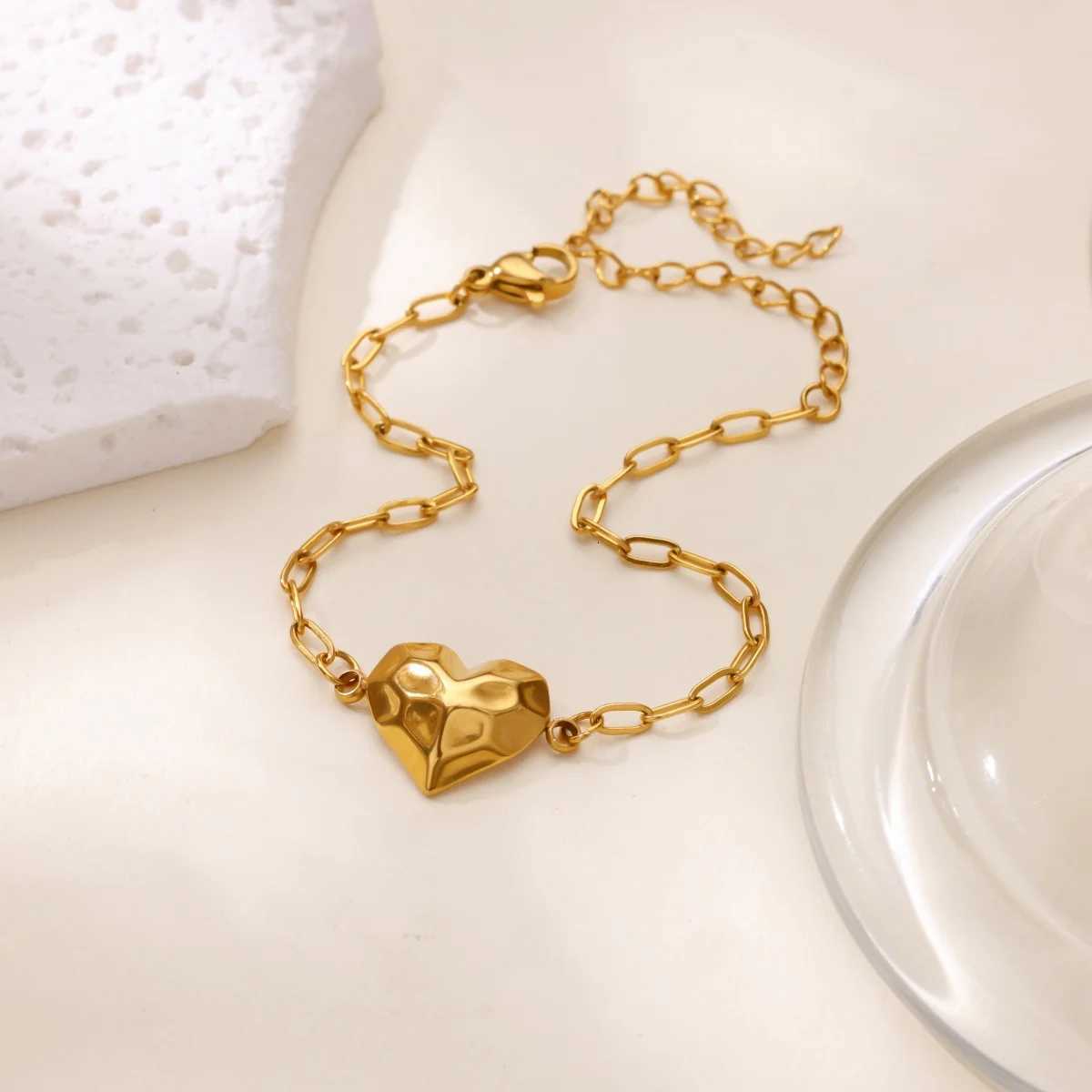 Free Shipping Heart Pendant For Women Stainless Steel Gold Color Chain 2025 New Party Wedding Couple Jewelry M251213