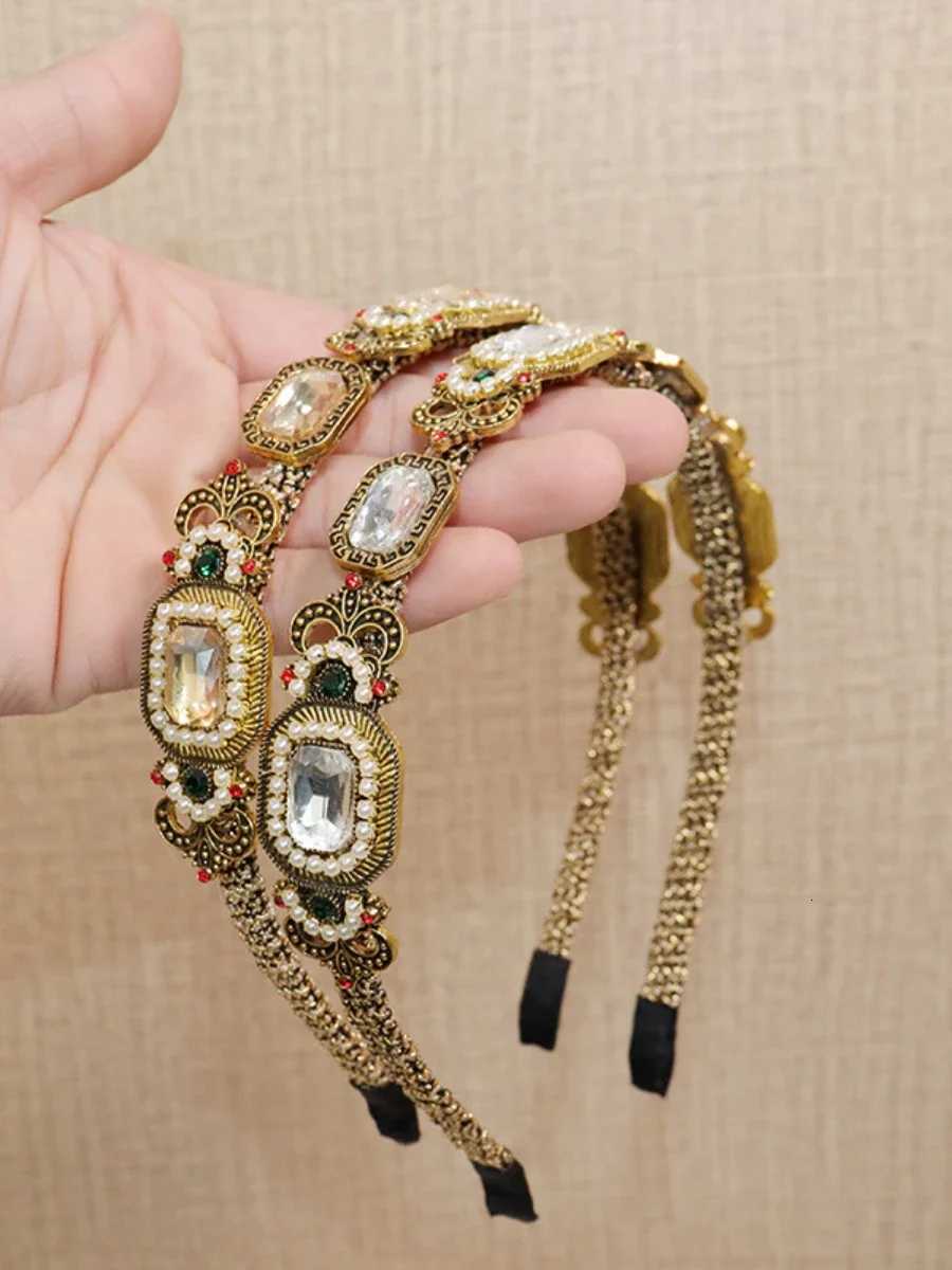 Baroque Fashion Haiand Crystal Stone Hair Hoop bands Designer Haiand Girls Hair Accories for Wen Y251213