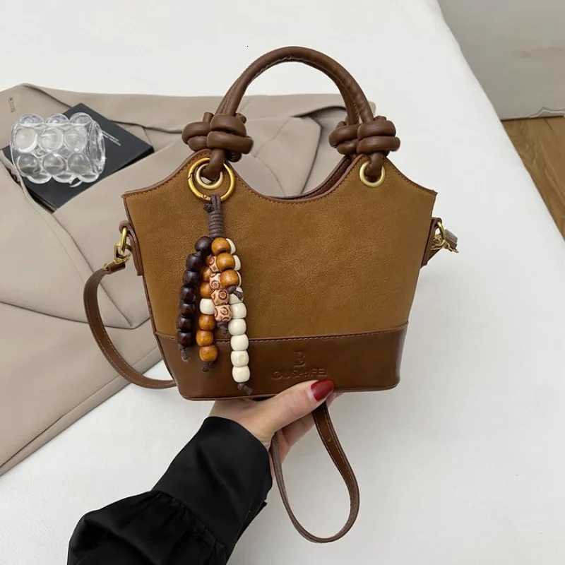 High-Quality Texture Bag for Women New Trendy Casual Handbag Shoulder Bag Commuter Crossbody Bucket BagT251213