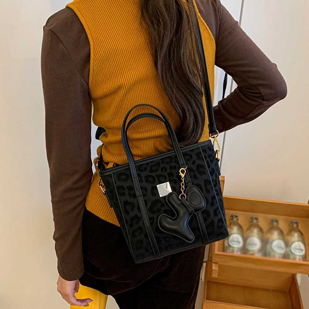 Autumn and Winter High-End Niche Mobile Phone Crossbody Bag New Coffee-Colored Bucket Bag Leopard Print HandbagT251213