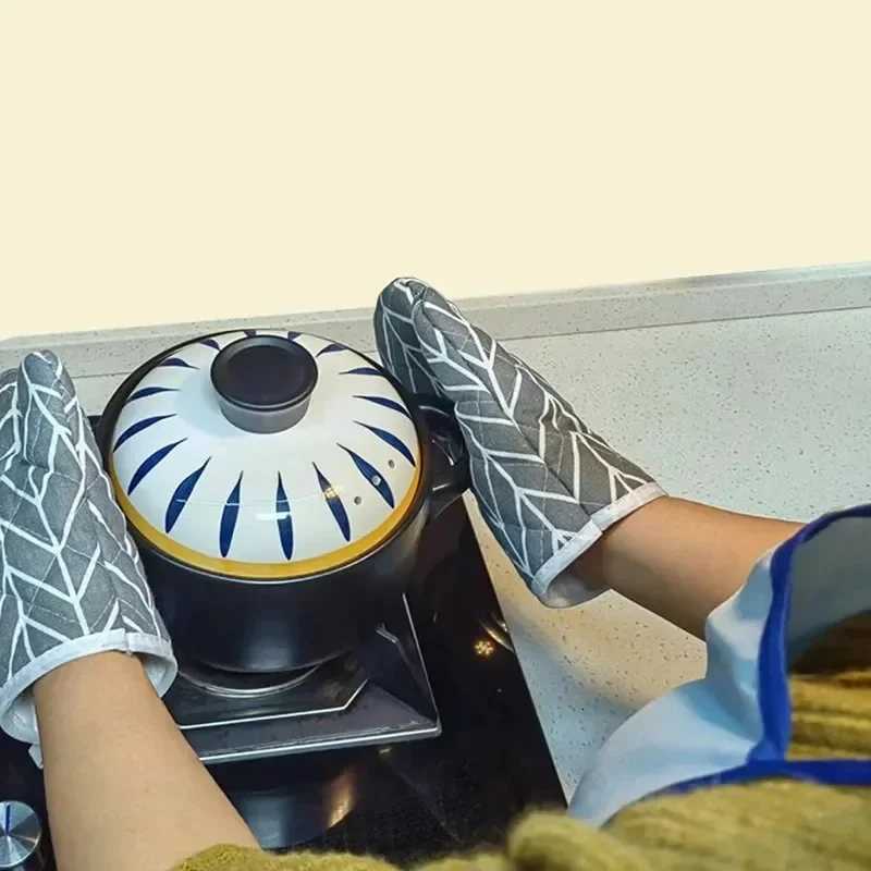 Heat-Resistant Microwave Oven Gloves High-Temp Insated Kitchen Gloves Pattern Soft Fabric Wrist Straps Kitchen Tools H251212