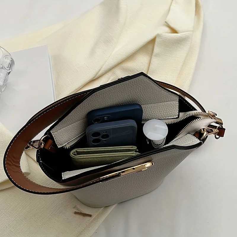 French-Inspired Elegant Beige Bucket Bag Large Capacity Golden Lock Adjustable Strap Perfect for Work Travel Daily UseT251213