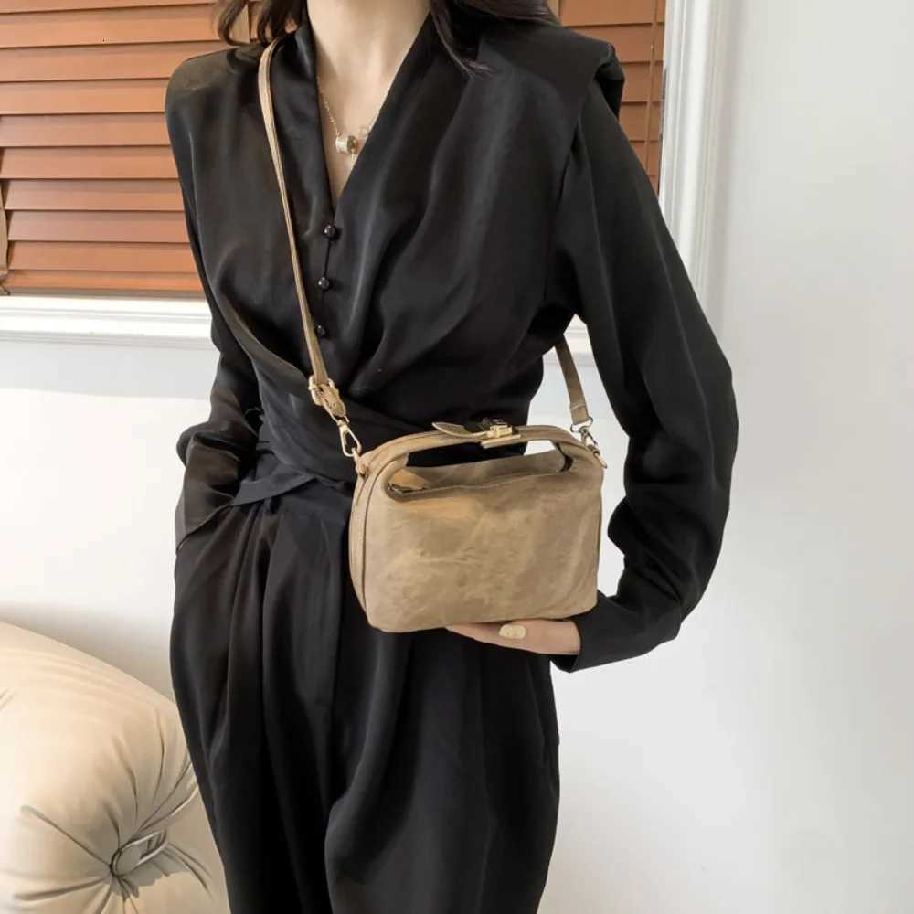 Hot S Trendy Shoder Bag PU Leather Underarm Bag Casual Handbag Daily Life Y251213